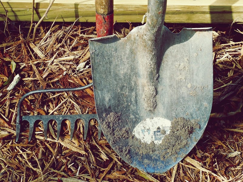 Gardening Shovel